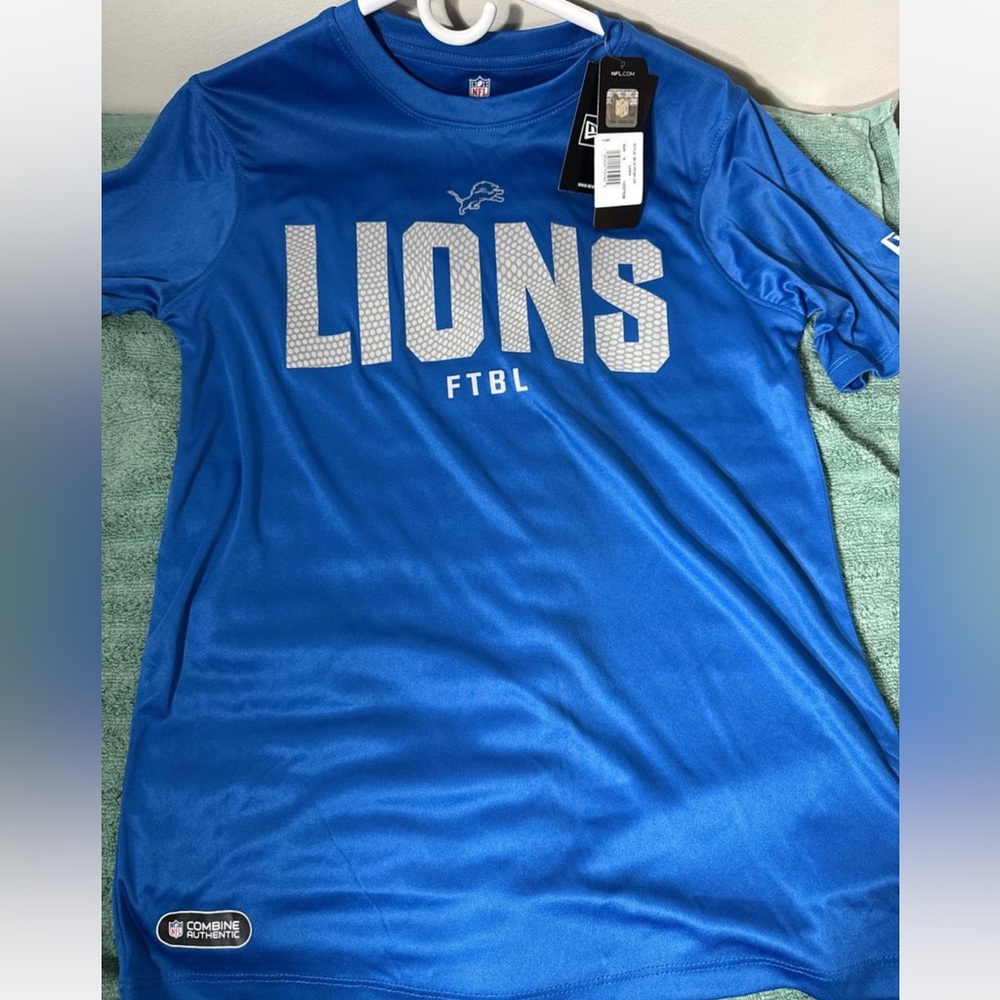 Blue Lions Short Sleeve Tee